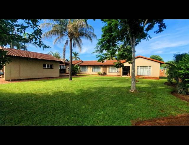3 BEDROOM HOUSE FOR SALE IN SINOVILLE